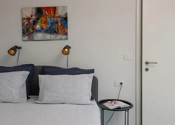 Luna By Briskva * Fiorini