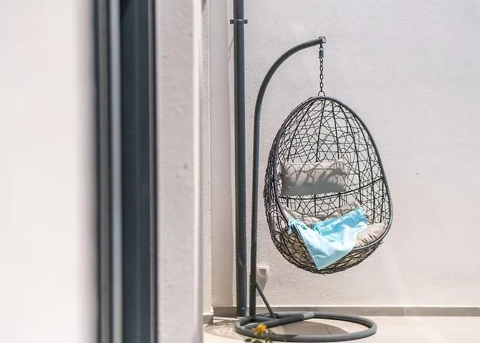 Vila Luna By Briskva Fiorini